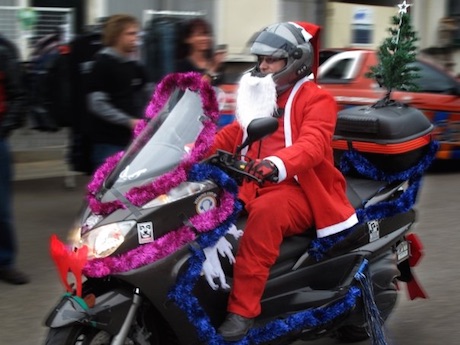 Toy run motorcyclists