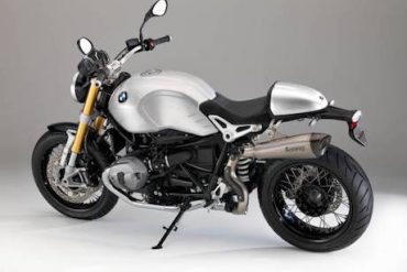 BMW R nineT tank with visible seam