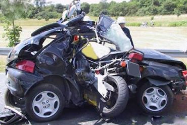 Could self-cancelling indicators prevent T-bone crashes? Motorcycle crash road safety first aid SMIDSY scientific
