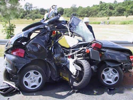 Could self-cancelling indicators prevent T-bone crashes? Motorcycle crash road safety first aid SMIDSY scientific