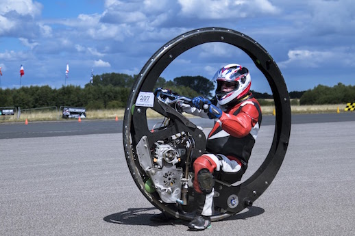 Kevin Scott and his monowheel 'Warhorse' (photo Andy Menzies)