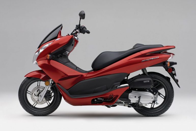 2013-Honda-PCX150a-e1473914875973.jpg