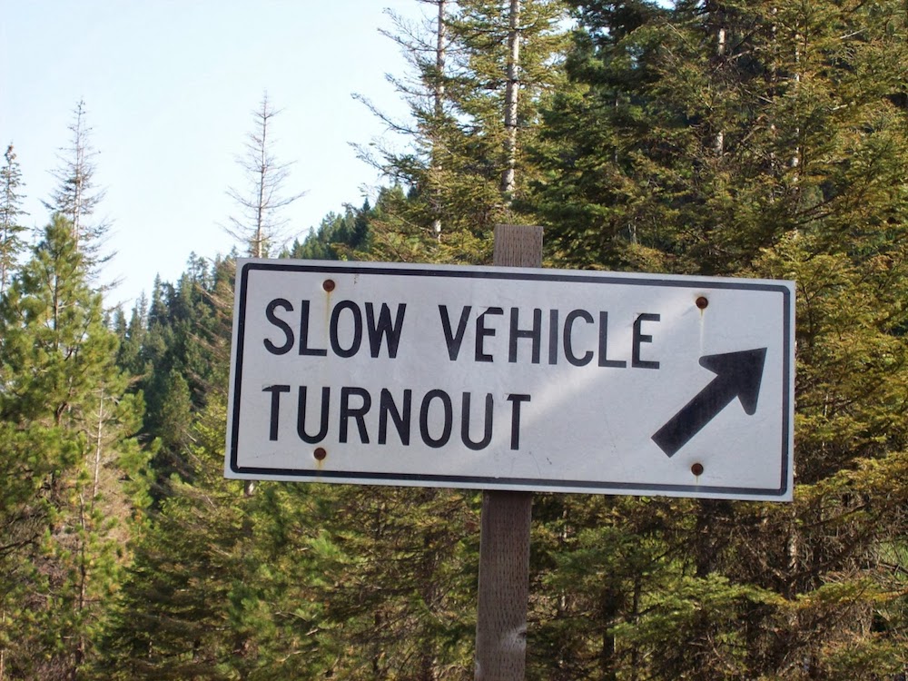 Pull over sign turnout