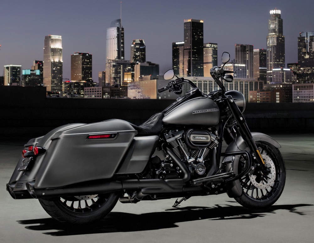 Harley Milwaukee Eight engine goes black with 2017 FLHRS Road King Special Touring bagger