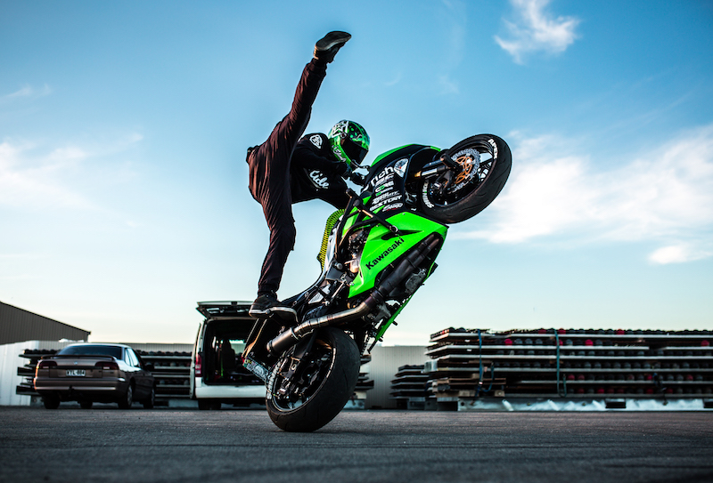 JB Stunts - Kawasaki Supported Ninja ZX-6R 636 freestyle stunt rider8