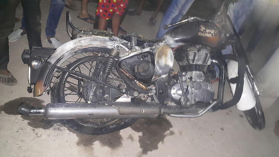 Royal Enfield Classic 350 catches fire