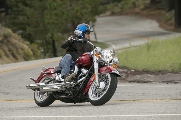 Harley-Davidson Softail Deluxe modern