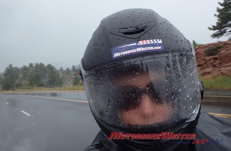 Fogging helmet visor wet rain work