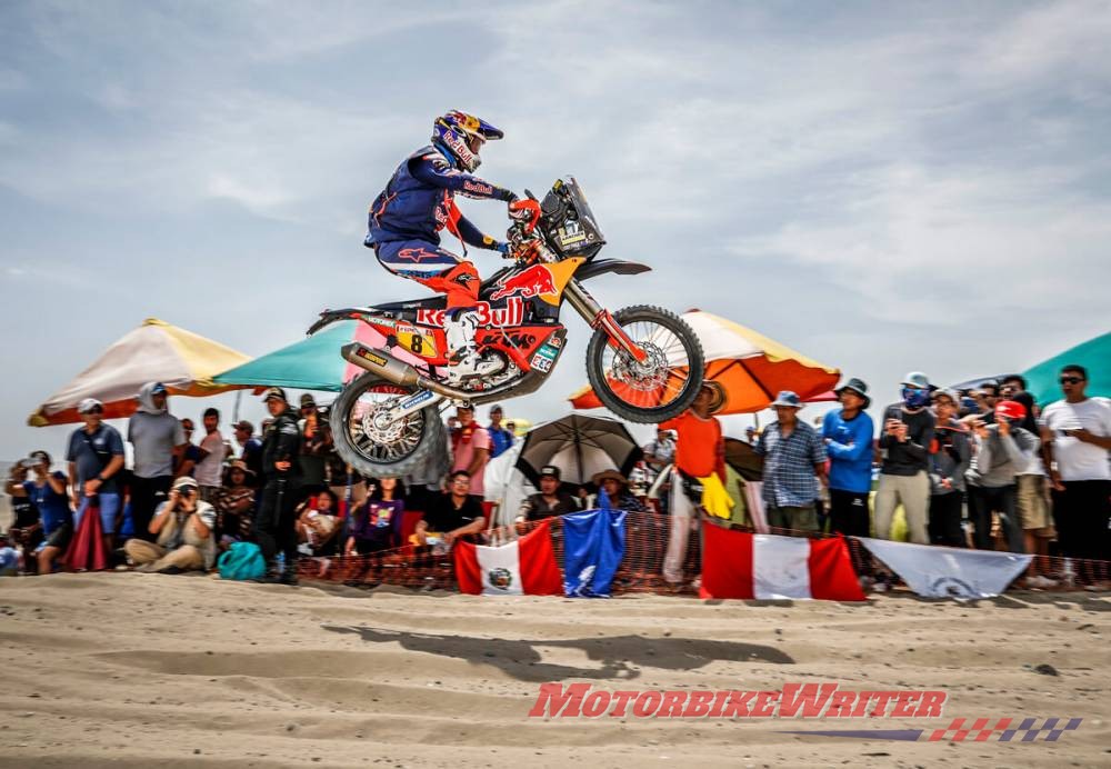Toby Price chases dakar lead