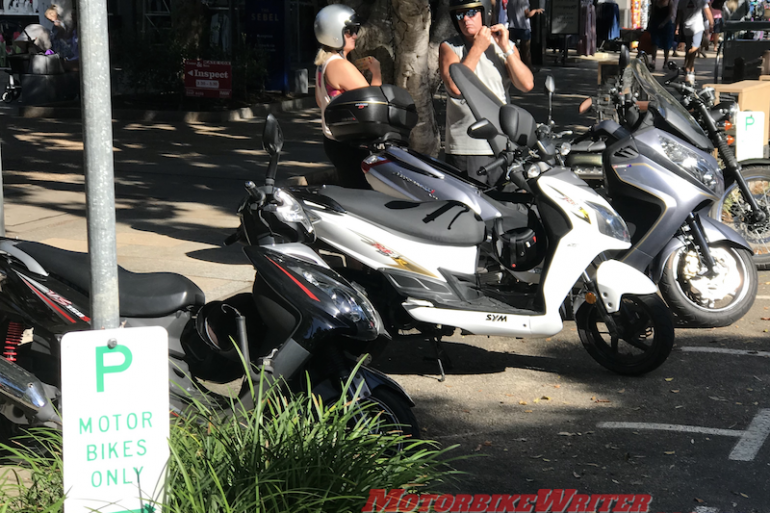 Noosa scooters moped