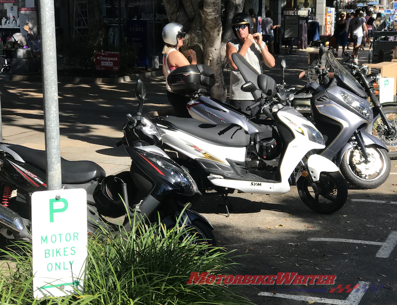 Noosa scooters moped