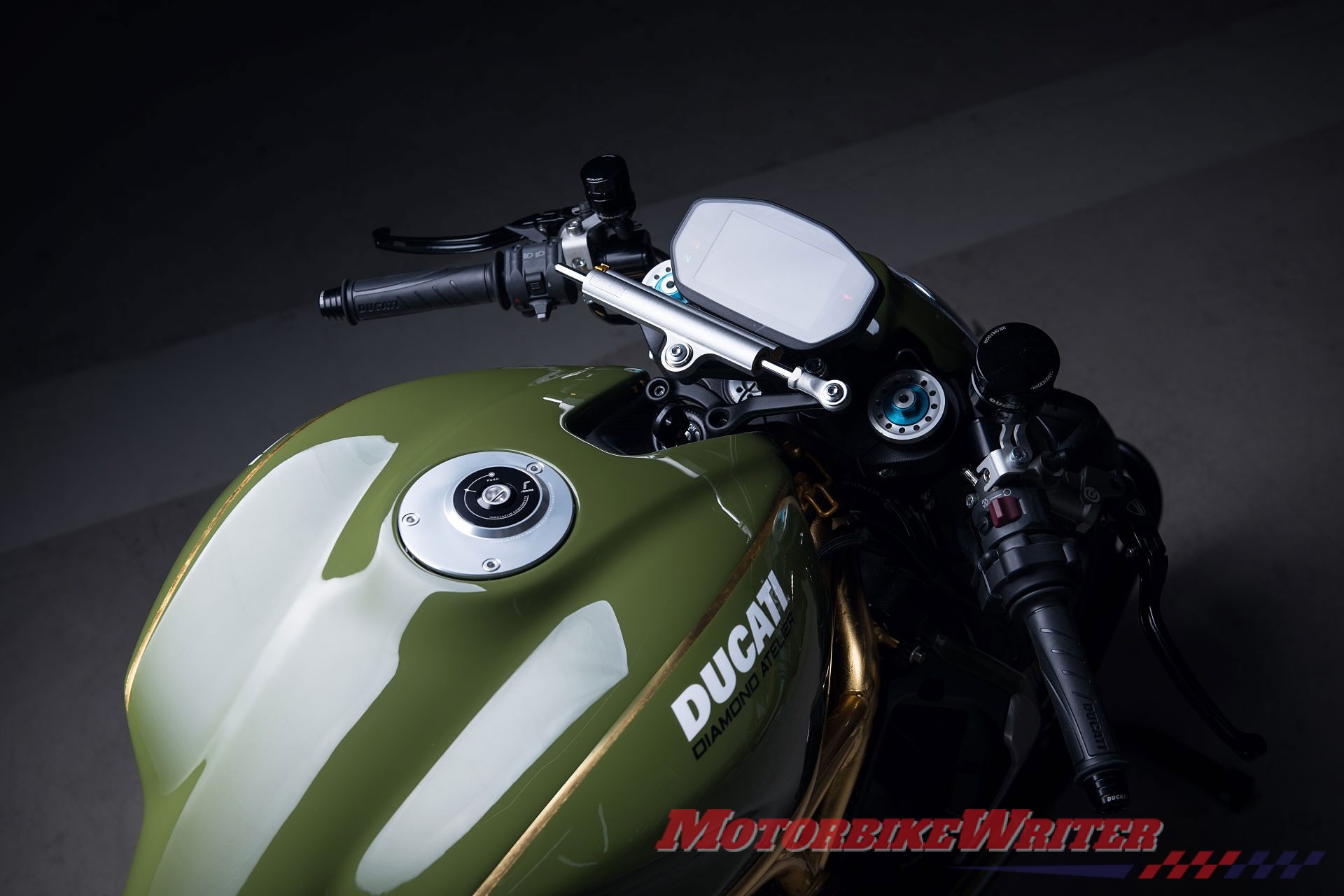 Gold Diamond-Atelier Ducati Monster 1200 R bling-1