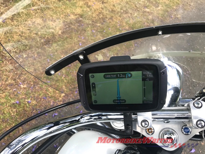 Map expert reviews TomTom Rider 550